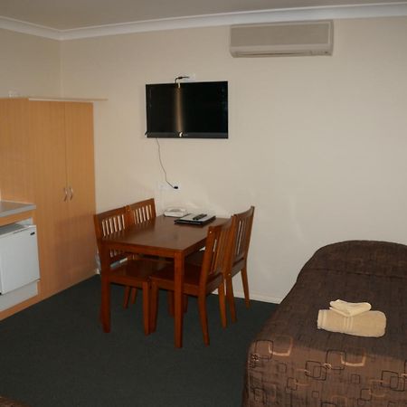 Green Gables Motel Dubbo Exterior foto