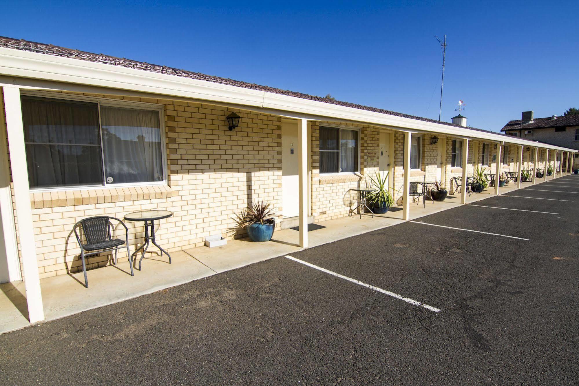 Green Gables Motel Dubbo Exterior foto
